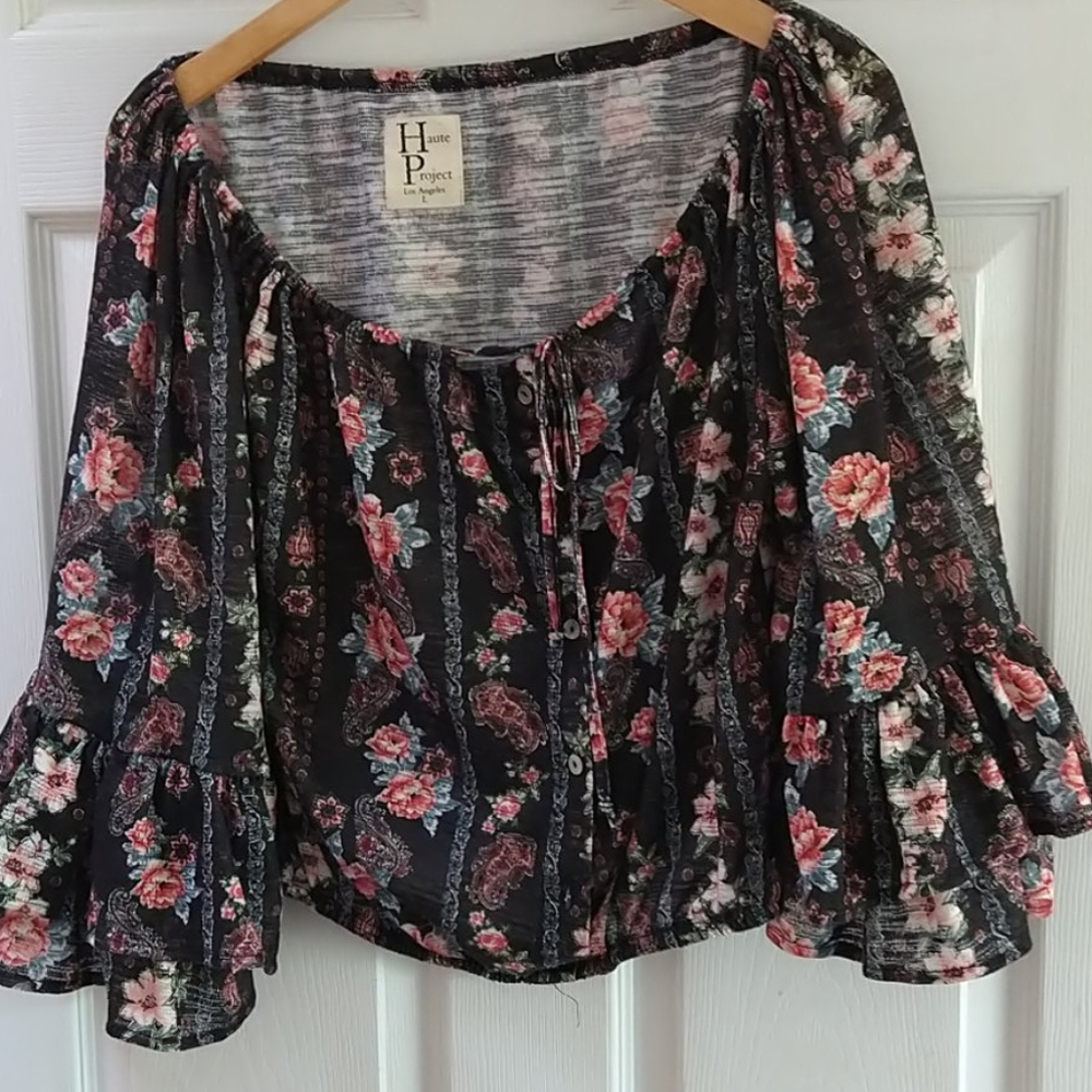 Women's L Peasant Style Floral Top